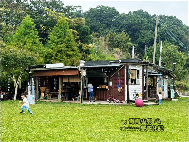 苗栗景點》琉璃秋境懶人野餐放空去~大草皮.帳篷,手工窯烤批薩好美味 @青青小熊*旅遊札記