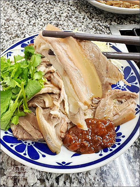 彰化溪湖美食》鄉親羊肉店~除了火鍋還有好吃的燒烤羊肉,在地人推薦的美食 @青青小熊*旅遊札記 彰化溪湖美食》鄉親羊肉店~除了火鍋還有好吃的燒烤羊肉,在地人推薦的美食 @青青小熊*旅遊札記