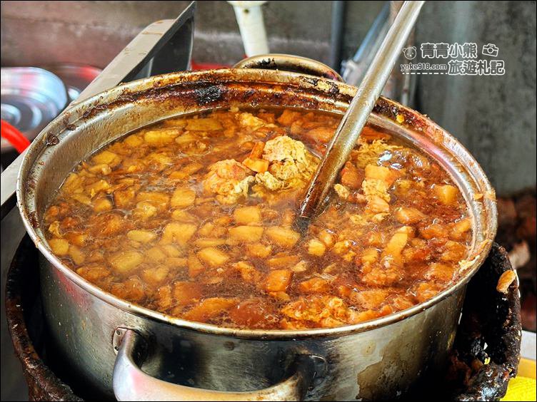 雲林北港特色早餐》人氣小吃老等油飯麵線糊，巷仔內的南部古早味 @青青小熊＊旅遊札記