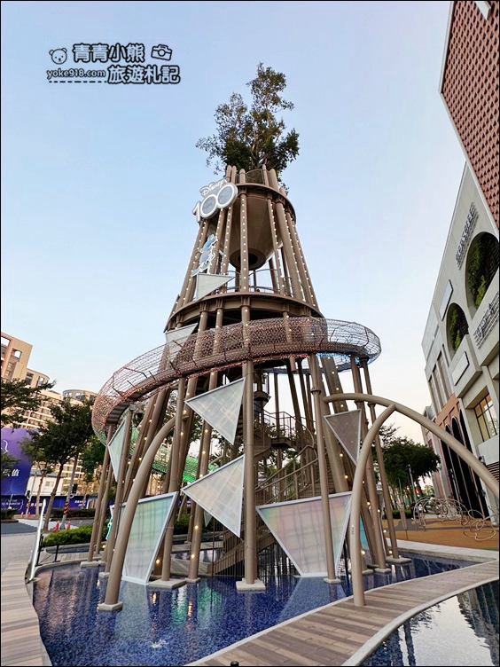 台南景點》三井OUTLET．迪士尼100週年陪你過聖誕~還有巨大米奇出沒 @青青小熊＊旅遊札記