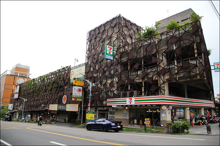 礁溪住宿推薦》九號溫泉旅店~來暖暖的泡湯,溫泉浴池超大,還可以去給溫泉魚咬腳 @青青小熊*旅遊札記 礁溪住宿推薦》九號溫泉旅店~來暖暖的泡湯,溫泉浴池超大,還可以去給溫泉魚咬腳 @青青小熊*旅遊札記