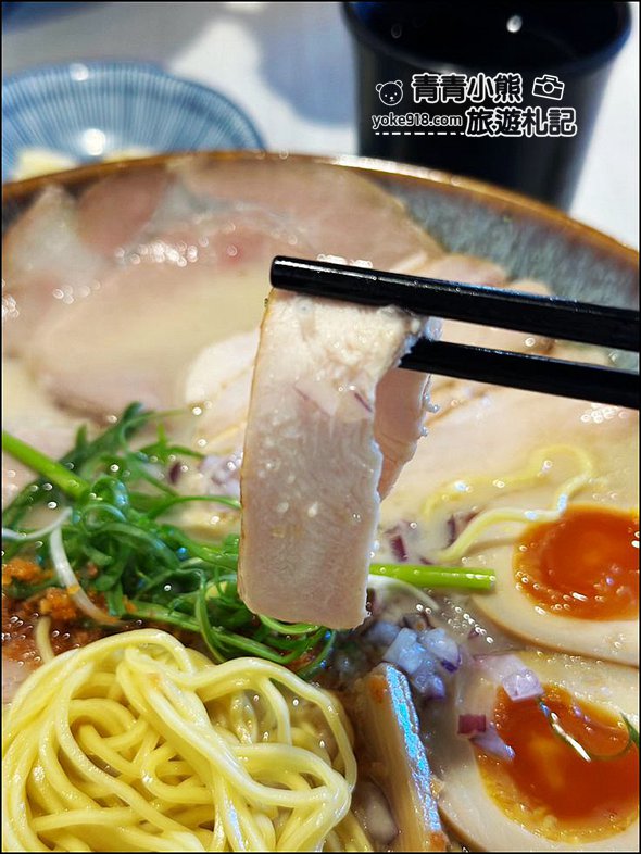 宜蘭頭城美食》屋台拉麵~可以擼貓的拉麵店，小菜多樣、拉麵也好吃 @青青小熊＊旅遊札記