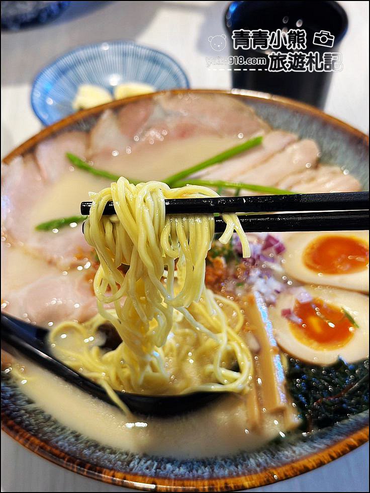 宜蘭頭城美食》屋台拉麵~可以擼貓的拉麵店，小菜多樣、拉麵也好吃 @青青小熊＊旅遊札記