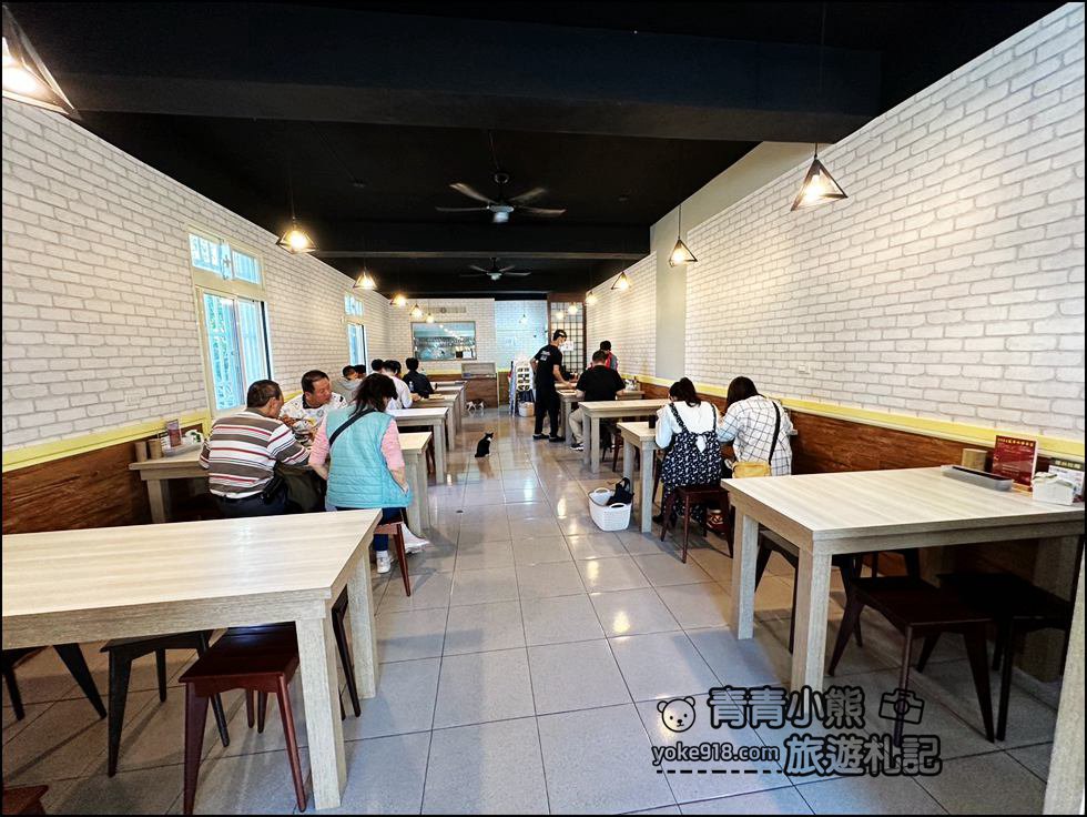 宜蘭頭城美食》屋台拉麵~可以擼貓的拉麵店,小菜多樣、拉麵也好吃 @青青小熊*旅遊札記 宜蘭頭城美食》屋台拉麵~可以擼貓的拉麵店,小菜多樣、拉麵也好吃 @青青小熊*旅遊札記