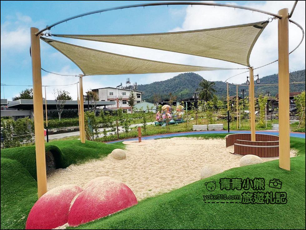 南投新景點》埔里福興溫泉區親子公園~小孩免費玩，大人可以暖暖泡泡腳 @青青小熊＊旅遊札記