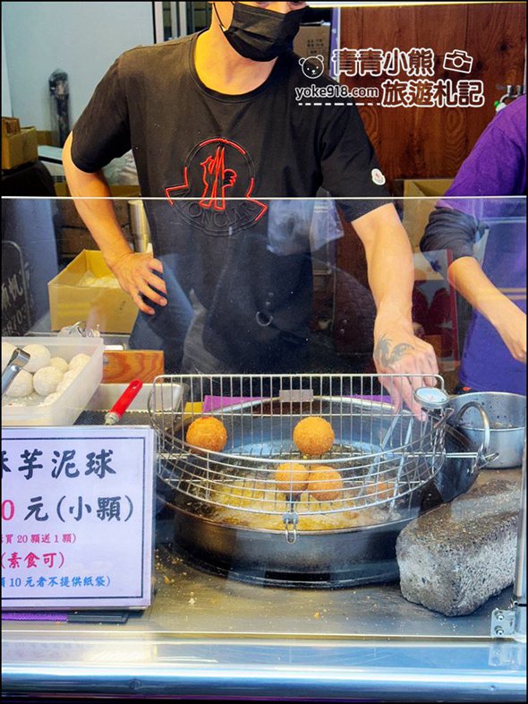 台中大甲美食推薦》一品香水煎包.五甲地香酥芋泥球.還有不用到埔里也買的到好吃生吐司 @青青小熊＊旅遊札記