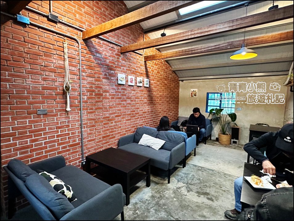 宜蘭景點》小溪邊咖啡~Google 評分高達4.7，悠閒時光在這裡，手作甜點好美味 @青青小熊＊旅遊札記
