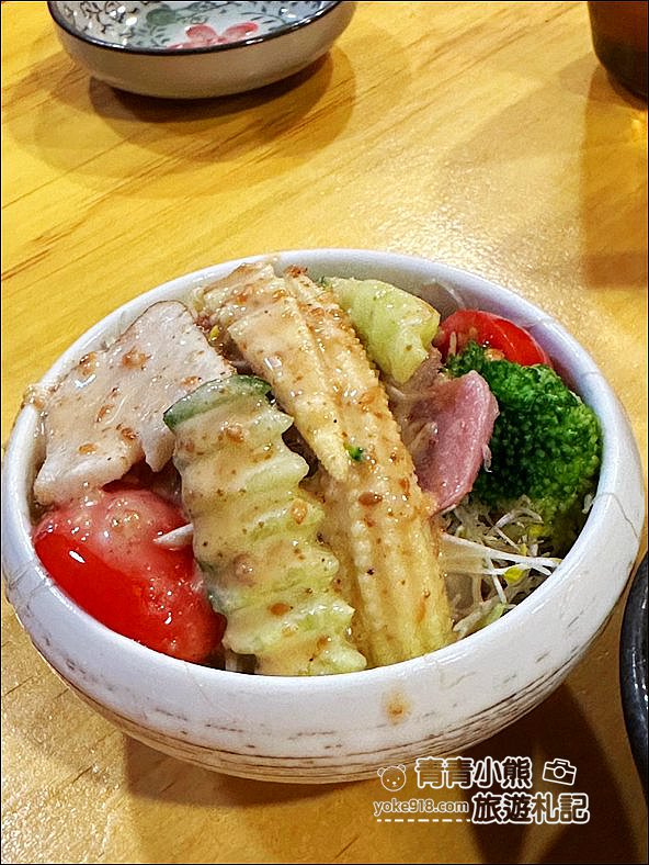 台中景點》信兵衛手作壽司丼飯專門店,超浮誇的海鮮丼飯~新鮮美味的滿滿海鮮 @青青小熊*旅遊札記 台中景點》信兵衛手作壽司丼飯專門店,超浮誇的海鮮丼飯~新鮮美味的滿滿海鮮 @青青小熊*旅遊札記