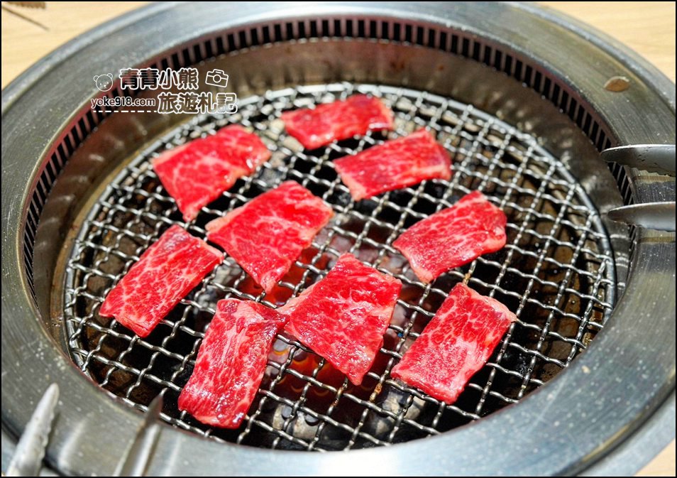 台中美食》台中老井燒肉崇德店~菜色豐富,肉質佳服務到位,難怪下午也人潮滿滿 @青青小熊*旅遊札記 台中美食》台中老井燒肉崇德店~菜色豐富,肉質佳服務到位,難怪下午也人潮滿滿 @青青小熊*旅遊札記