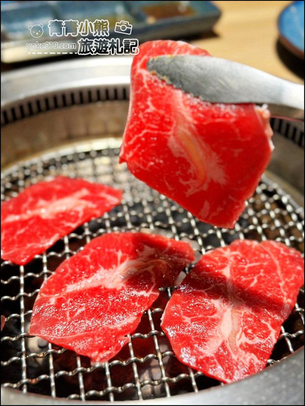 台中美食》台中老井燒肉崇德店~菜色豐富,肉質佳服務到位,難怪下午也人潮滿滿 @青青小熊*旅遊札記 台中美食》台中老井燒肉崇德店~菜色豐富,肉質佳服務到位,難怪下午也人潮滿滿 @青青小熊*旅遊札記