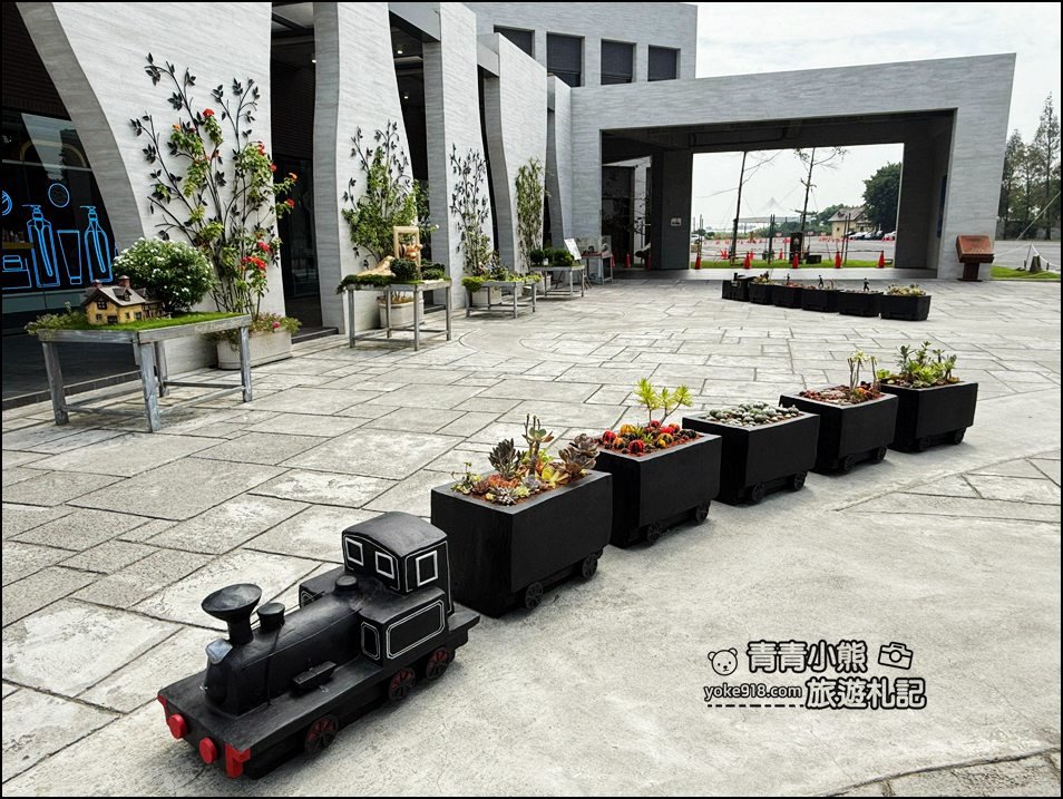 台南景點》雅聞湖濱療癒森林玫瑰花季,玫瑰盛開好漂亮~還有好可愛的歐式小屋超好拍。 @青青小熊*旅遊札記 台南景點》雅聞湖濱療癒森林玫瑰花季,玫瑰盛開好漂亮~還有好可愛的歐式小屋超好拍。 @青青小熊*旅遊札記