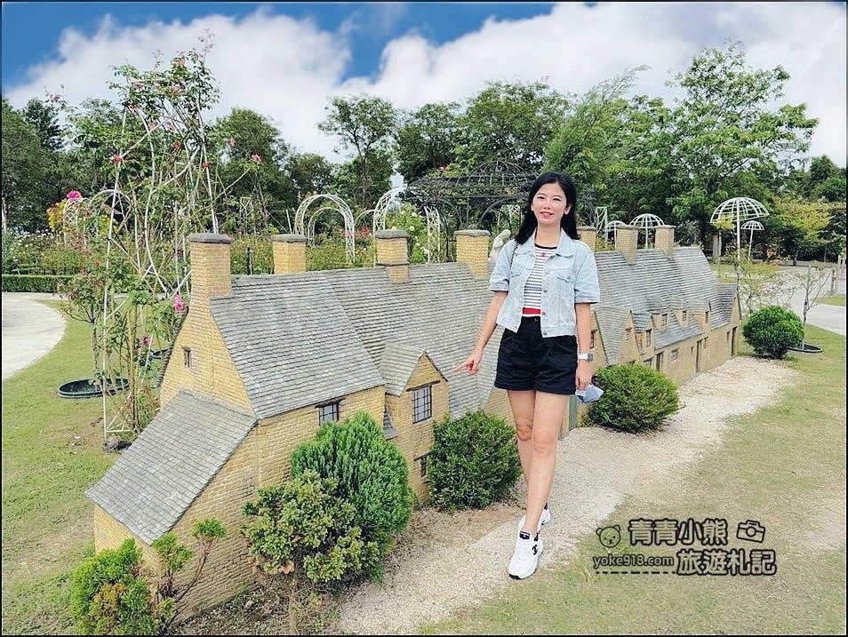 台南景點》雅聞湖濱療癒森林玫瑰花季，玫瑰盛開好漂亮~還有好可愛的歐式小屋超好拍。 @青青小熊＊旅遊札記