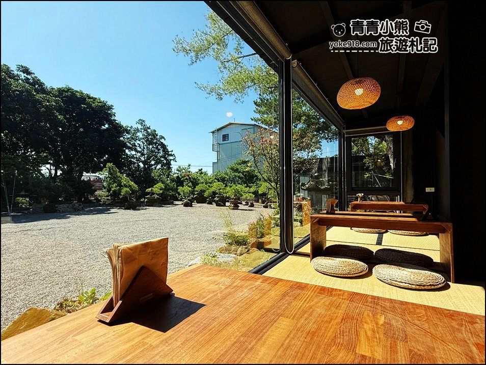 苗栗卓蘭景點》C3咖啡~庭園造景、各種盆栽,還有日式塌塌米的座位區充滿悠閒自在的空間 @青青小熊*旅遊札記 苗栗卓蘭景點》C3咖啡~庭園造景、各種盆栽,還有日式塌塌米的座位區充滿悠閒自在的空間 @青青小熊*旅遊札記