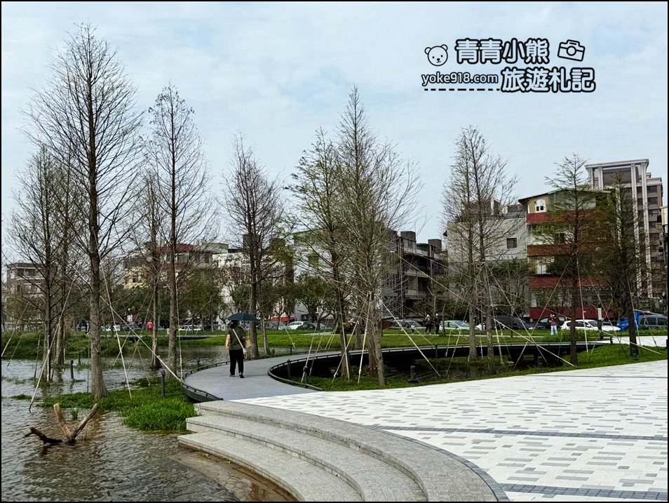 桃園新景點》華興池生態埤塘公園~.美麗的水上步道.玻璃觀景咖啡廳.好玩的兒童遊具 @青青小熊＊旅遊札記