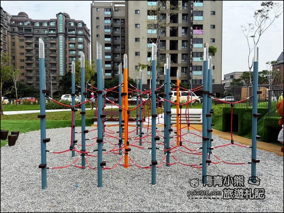 桃園新景點》華興池生態埤塘公園~.美麗的水上步道.玻璃觀景咖啡廳.好玩的兒童遊具 @青青小熊＊旅遊札記
