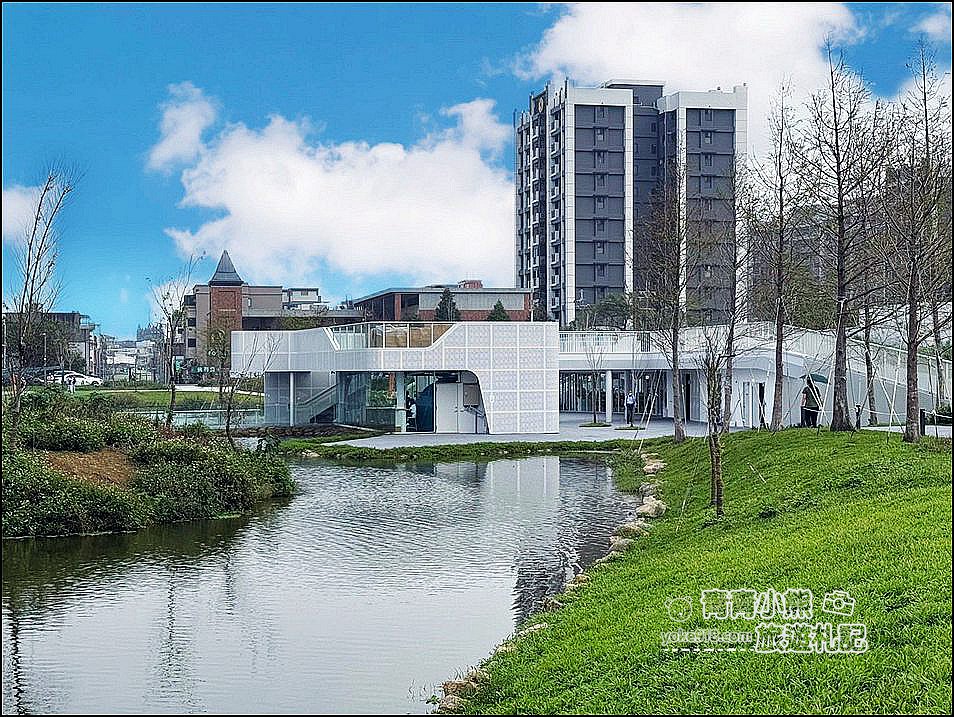 桃園新景點》華興池生態埤塘公園~.美麗的水上步道.玻璃觀景咖啡廳.好玩的兒童遊具 @青青小熊＊旅遊札記