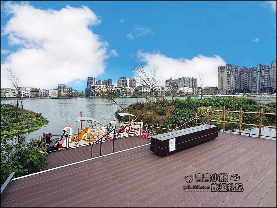 桃園新景點》華興池生態埤塘公園~.美麗的水上步道.玻璃觀景咖啡廳.好玩的兒童遊具 @青青小熊＊旅遊札記