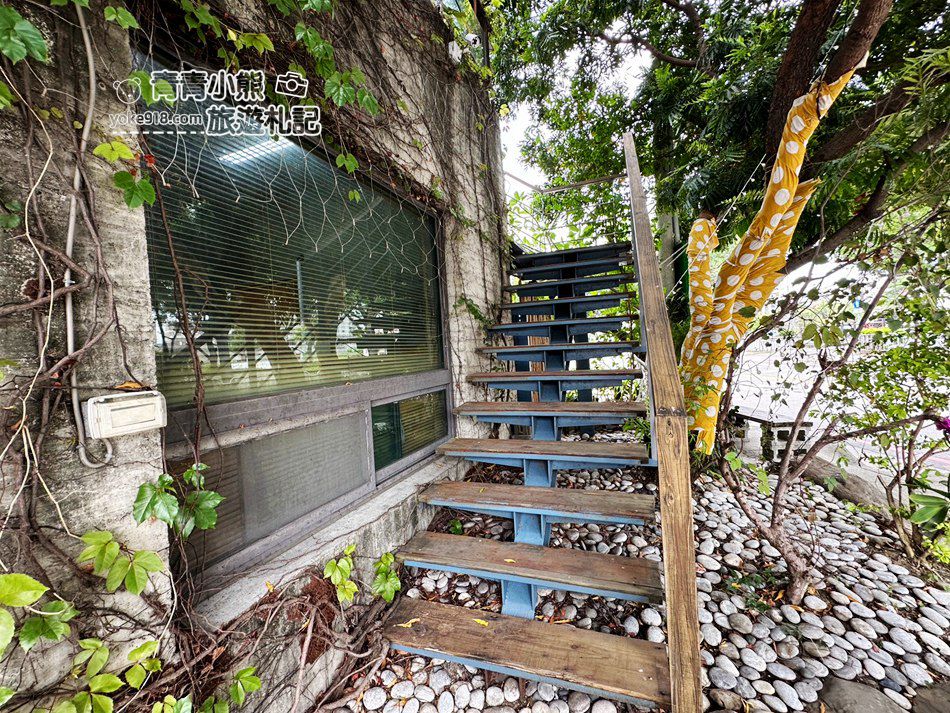 台中景點》天臺上的樹屋咖啡~告訴阿布，綠意包圍，輕鬆自在 @青青小熊＊旅遊札記
