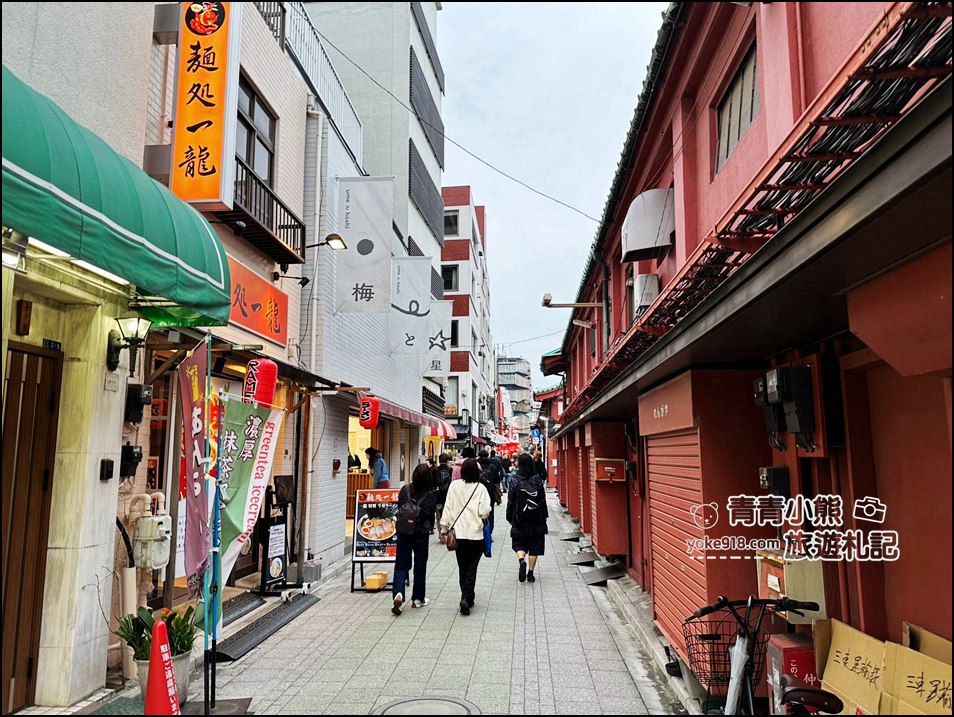 淺草一日遊景點》淺草吃小吃炸肉餅.吃百年天丼.免費觀景臺看夜景.找巨大Hello kitty~一日遊這樣也好玩 @青青小熊*旅遊札記 淺草一日遊景點》淺草吃小吃炸肉餅.吃百年天丼.免費觀景臺看夜景.找巨大Hello kitty~一日遊這樣也好玩 @青青小熊*旅遊札記