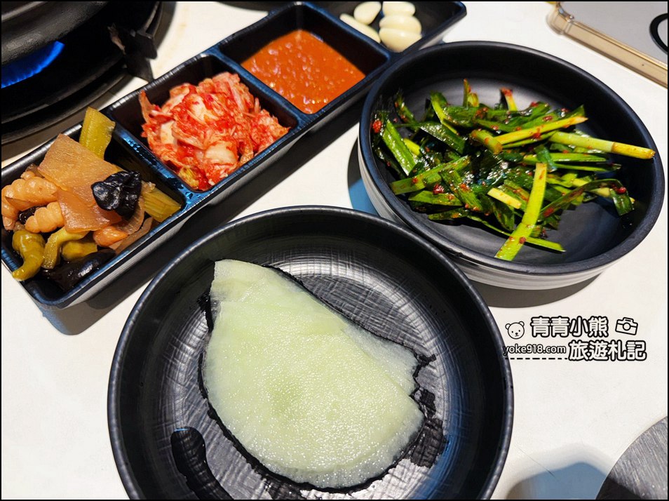 首爾美食》滿足五香豬腳,米其林推薦,豬腳也太香入口滿口膠質,想要大口吃肉的一定要試 @青青小熊*旅遊札記 首爾美食》滿足五香豬腳,米其林推薦,豬腳也太香入口滿口膠質,想要大口吃肉的一定要試 @青青小熊*旅遊札記