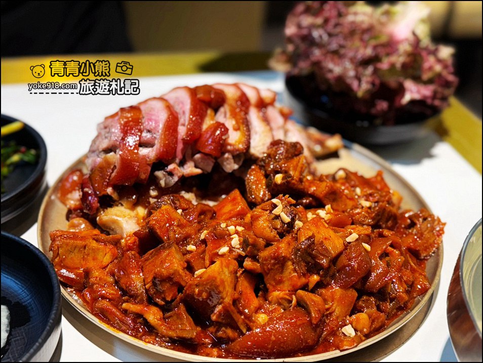首爾美食》滿足五香豬腳,米其林推薦,豬腳也太香入口滿口膠質,想要大口吃肉的一定要試 @青青小熊*旅遊札記 首爾美食》滿足五香豬腳,米其林推薦,豬腳也太香入口滿口膠質,想要大口吃肉的一定要試 @青青小熊*旅遊札記