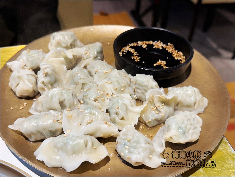 首爾美食》滿足五香豬腳,米其林推薦,豬腳也太香入口滿口膠質,想要大口吃肉的一定要試 @青青小熊*旅遊札記 首爾美食》滿足五香豬腳,米其林推薦,豬腳也太香入口滿口膠質,想要大口吃肉的一定要試 @青青小熊*旅遊札記