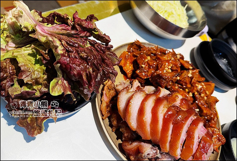 首爾美食》滿足五香豬腳,米其林推薦,豬腳也太香入口滿口膠質,想要大口吃肉的一定要試 @青青小熊*旅遊札記 首爾美食》滿足五香豬腳,米其林推薦,豬腳也太香入口滿口膠質,想要大口吃肉的一定要試 @青青小熊*旅遊札記