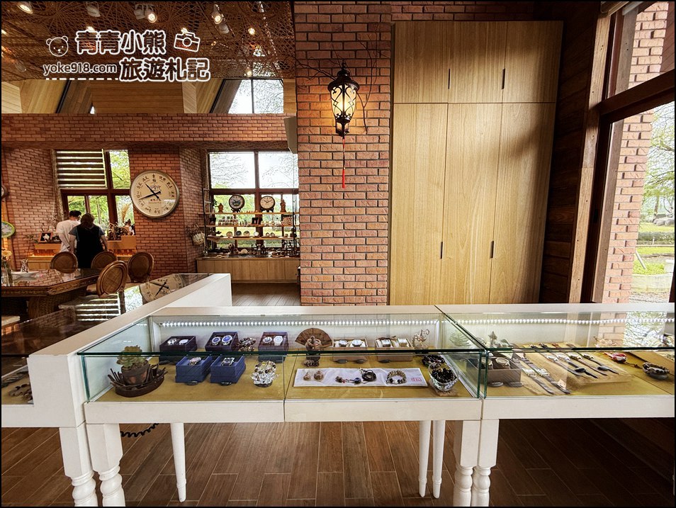 新竹景點》峨眉世界幸福咖啡總店~環境優美，悠閒喝咖啡散散步 @青青小熊＊旅遊札記