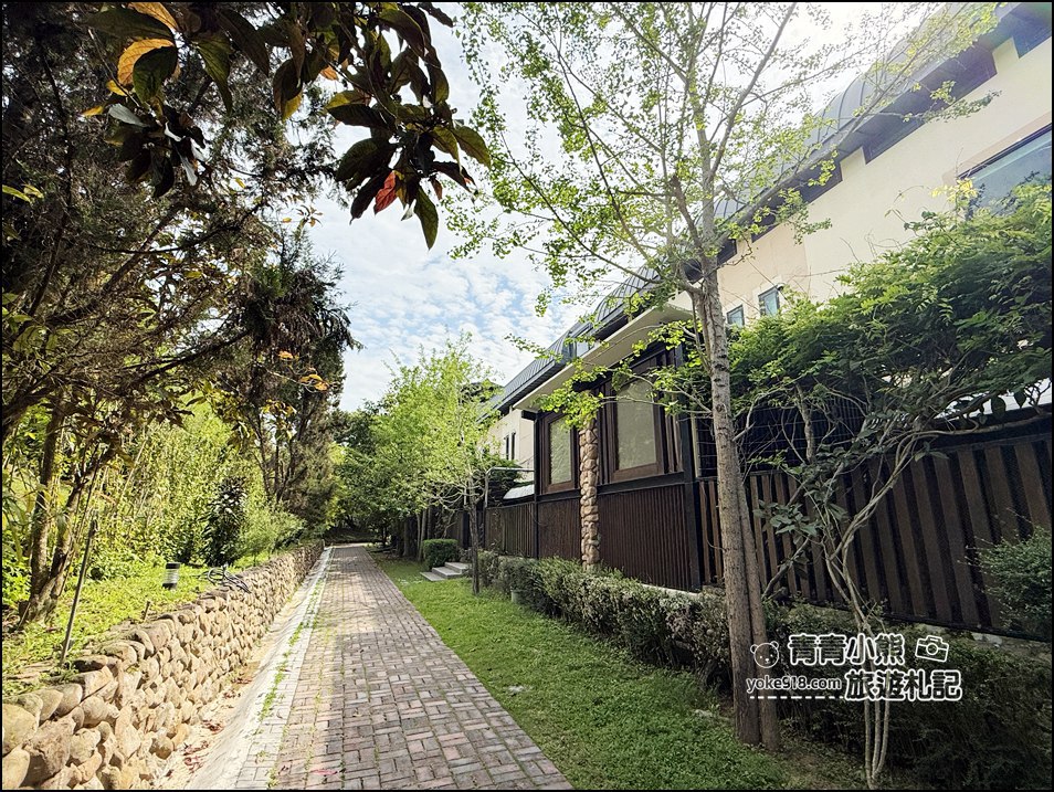 苗栗景點》山中的甜蜜城堡巧克力雲莊,賞花吃甜點還有DIY,住宿泡湯玩水也超讚 @青青小熊*旅遊札記 苗栗景點》山中的甜蜜城堡巧克力雲莊,賞花吃甜點還有DIY,住宿泡湯玩水也超讚 @青青小熊*旅遊札記