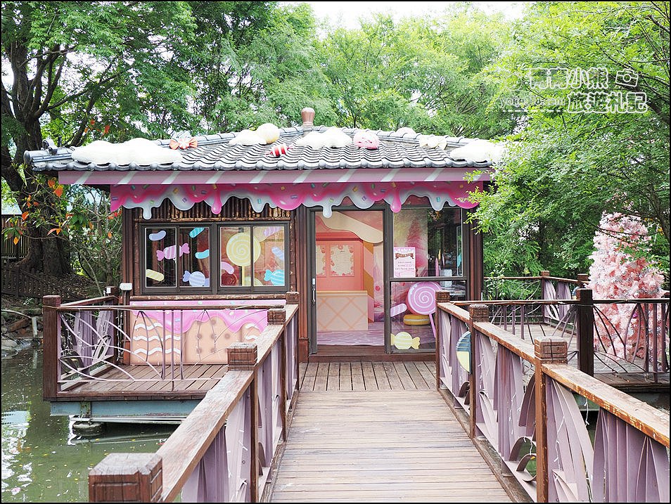 苗栗景點》山中的甜蜜城堡巧克力雲莊,賞花吃甜點還有DIY,住宿泡湯玩水也超讚 @青青小熊*旅遊札記 苗栗景點》山中的甜蜜城堡巧克力雲莊,賞花吃甜點還有DIY,住宿泡湯玩水也超讚 @青青小熊*旅遊札記