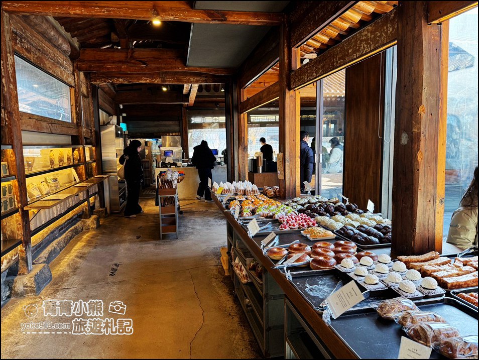 首爾自由行》北村韓屋村一日遊這樣玩~喝onion咖啡，吃倫敦貝果，景福宮散步，喝蔘雞湯 @青青小熊＊旅遊札記