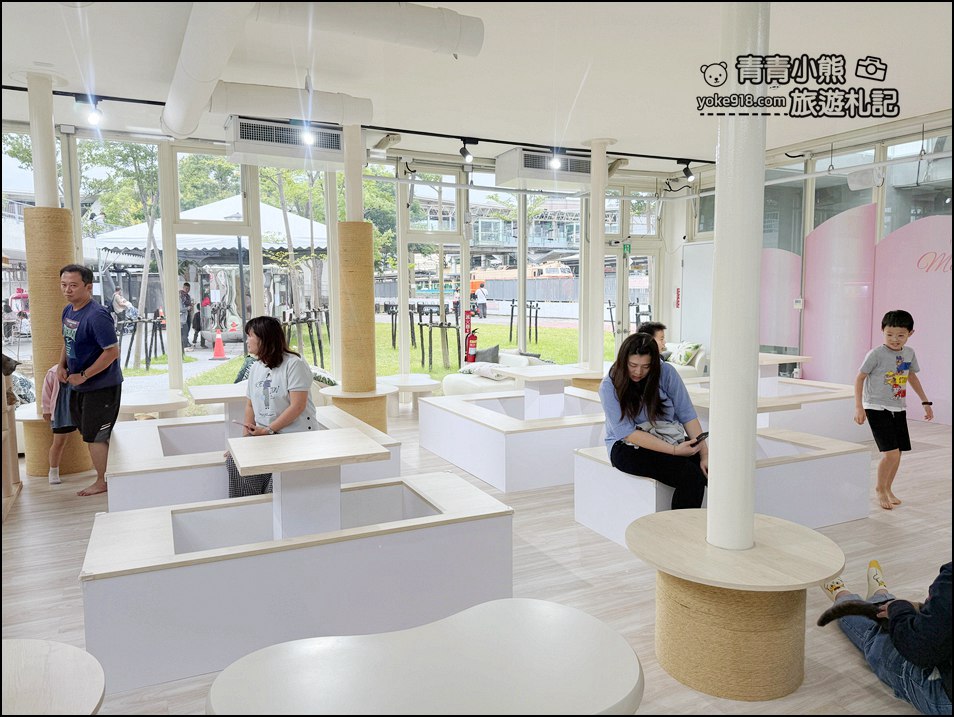 苗栗新景點》苗栗火車頭園區~貓咪出沒,好多火車頭,還可以撸貓太可愛 @青青小熊*旅遊札記 苗栗新景點》苗栗火車頭園區~貓咪出沒,好多火車頭,還可以撸貓太可愛 @青青小熊*旅遊札記