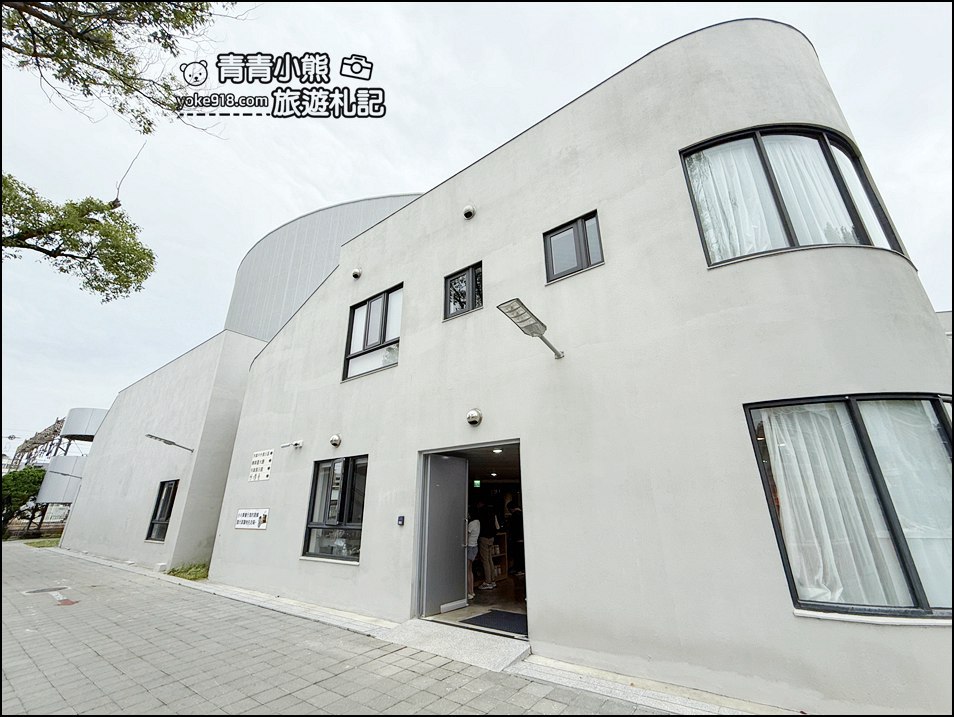 苗栗新景點》苗栗火車頭園區~貓咪出沒,好多火車頭,還可以撸貓太可愛 @青青小熊*旅遊札記 苗栗新景點》苗栗火車頭園區~貓咪出沒,好多火車頭,還可以撸貓太可愛 @青青小熊*旅遊札記