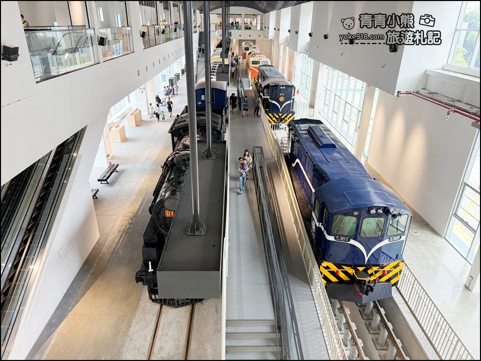 苗栗新景點》苗栗火車頭園區~貓咪出沒,好多火車頭,還可以撸貓太可愛 @青青小熊*旅遊札記 苗栗新景點》苗栗火車頭園區~貓咪出沒,好多火車頭,還可以撸貓太可愛 @青青小熊*旅遊札記