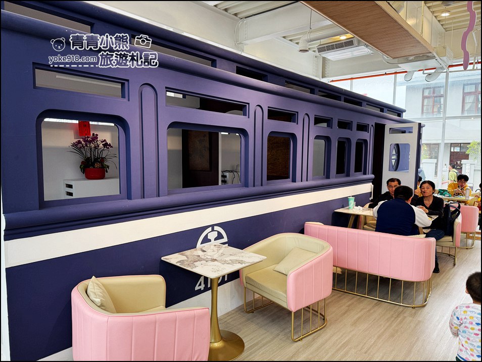 苗栗新景點》苗栗火車頭園區~貓咪出沒，好多火車頭，還可以撸貓太可愛 @青青小熊＊旅遊札記