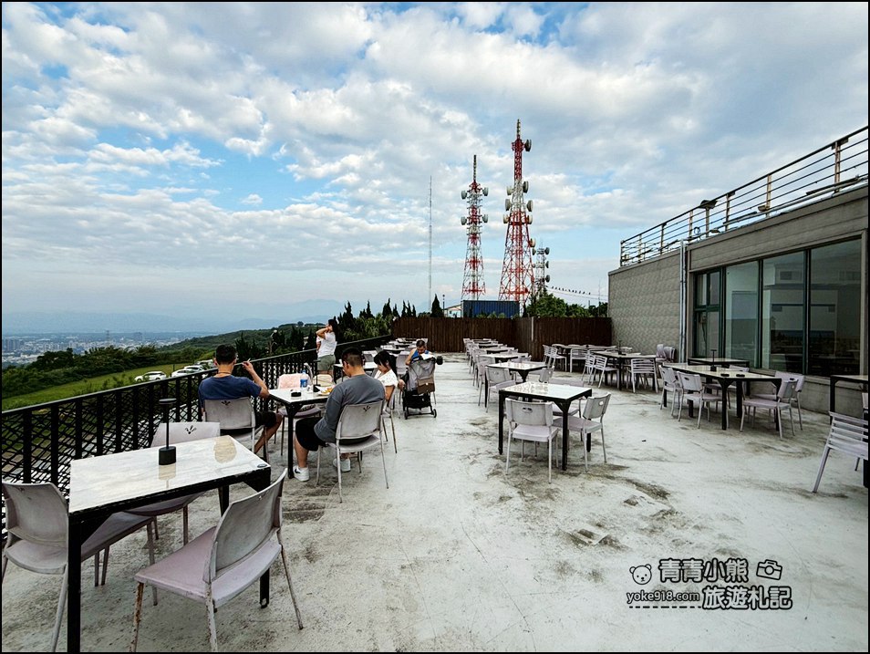 桃園新亮點》嶺空 Mountain Peak看風景吃美食 ，這裡的夜也很美麗 @青青小熊＊旅遊札記