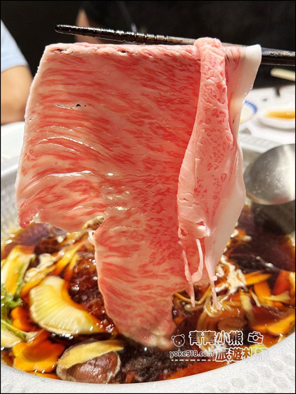 福岡必吃壽喜燒》西新初喜 KUTEN 博多店，超美味和牛，舒適優雅的環境讓美味加倍 @青青小熊＊旅遊札記