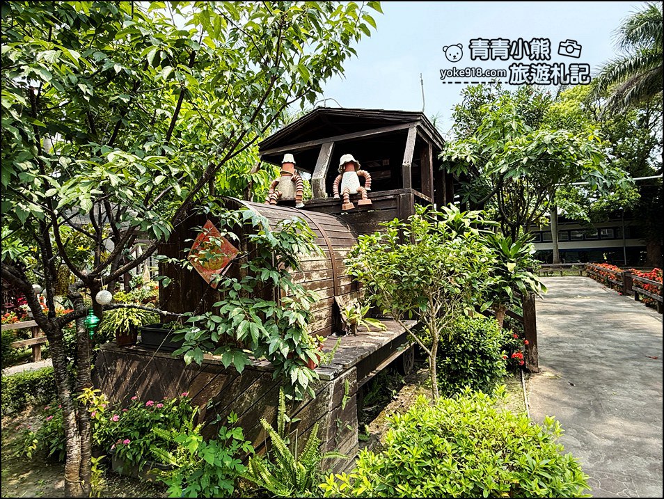 台中景點》新幹線列車站火車餐廳，列車車廂裡用餐，穿越時光的美味旅行 @青青小熊＊旅遊札記