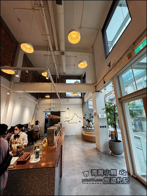 台中景點》吃茶三千台灣概念店現泡更好喝，一整棟的建築滿滿文青風好浮誇 @青青小熊＊旅遊札記