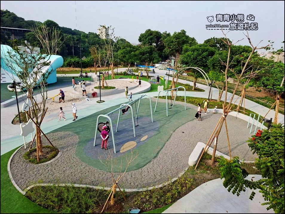 彰化新景點》八卦山天空遊戲場~粉嫩雲朵系樂園,登上天空眺望台賞景好療癒! @青青小熊*旅遊札記 彰化新景點》八卦山天空遊戲場~粉嫩雲朵系樂園,登上天空眺望台賞景好療癒! @青青小熊*旅遊札記