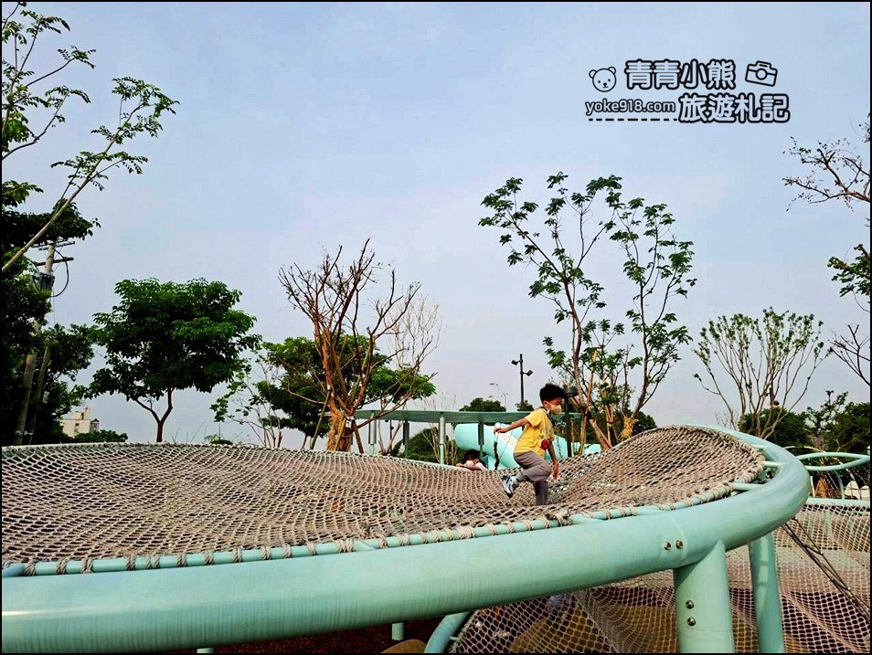 彰化新景點》八卦山天空遊戲場~粉嫩雲朵系樂園,登上天空眺望台賞景好療癒! @青青小熊*旅遊札記 彰化新景點》八卦山天空遊戲場~粉嫩雲朵系樂園,登上天空眺望台賞景好療癒! @青青小熊*旅遊札記
