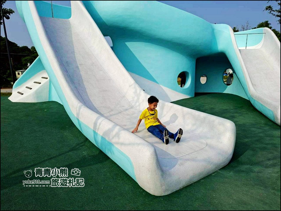 彰化新景點》八卦山天空遊戲場~粉嫩雲朵系樂園,登上天空眺望台賞景好療癒! @青青小熊*旅遊札記 彰化新景點》八卦山天空遊戲場~粉嫩雲朵系樂園,登上天空眺望台賞景好療癒! @青青小熊*旅遊札記