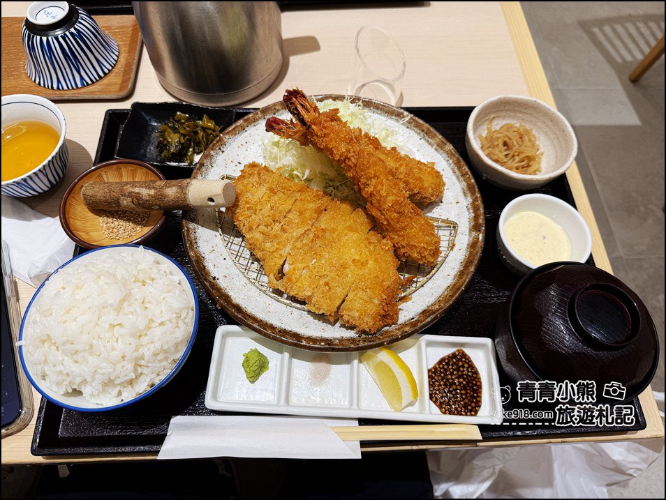 福岡必玩景點》lalaport福岡購物中心~鋼彈出沒,超好逛的LALAPORT,老公小孩都超愛 @青青小熊*旅遊札記 福岡必玩景點》lalaport福岡購物中心~鋼彈出沒,超好逛的LALAPORT,老公小孩都超愛 @青青小熊*旅遊札記