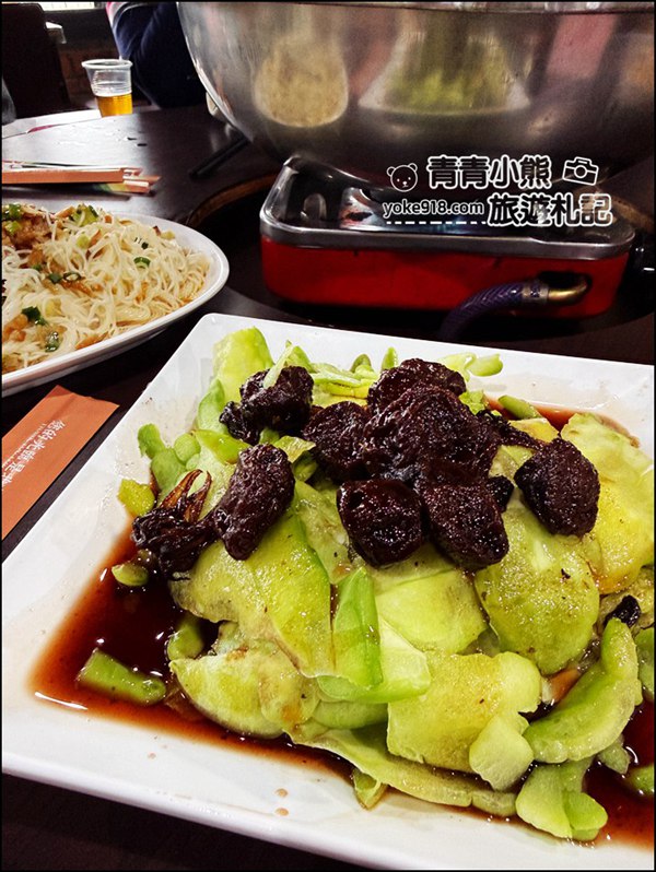 桃園景點平鎮美食推薦》中午就客滿的台灣番鴨園區,臉盆大薑母鴨,烤雞熱炒一次滿足 @青青小熊*旅遊札記 桃園景點平鎮美食推薦》中午就客滿的台灣番鴨園區,臉盆大薑母鴨,烤雞熱炒一次滿足 @青青小熊*旅遊札記