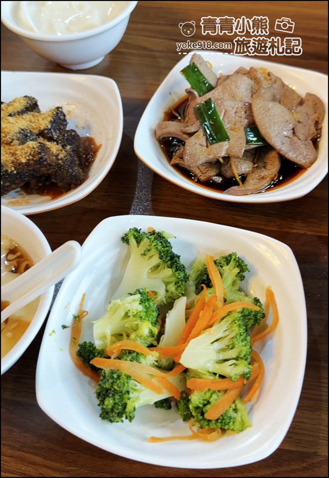 桃園美食》被豆花耽誤的老皮牛肉麵,豆花吃到飽好滿足 @青青小熊*旅遊札記 桃園美食》被豆花耽誤的老皮牛肉麵,豆花吃到飽好滿足 @青青小熊*旅遊札記