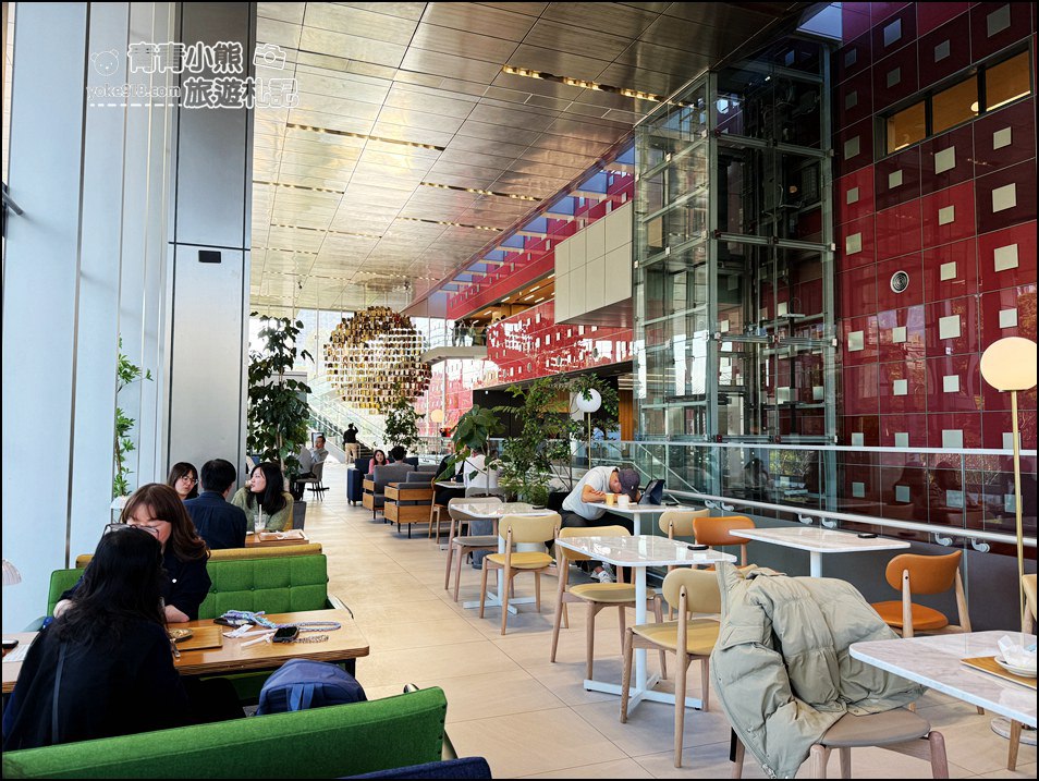 新北林口景點》像美術館的國家檔案館~必拍亮點都在這，結合展覽、藝術、咖啡的城市秘境 @青青小熊＊旅遊札記