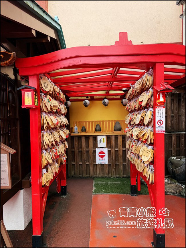 沖繩景點推薦》首里西來院達摩寺，超可愛的達摩還有鳥居隧道好逛好好拍 @青青小熊＊旅遊札記