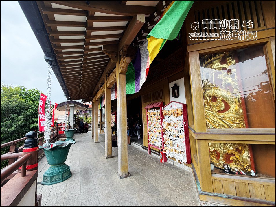 沖繩景點推薦》首里西來院達摩寺，超可愛的達摩還有鳥居隧道好逛好好拍 @青青小熊＊旅遊札記