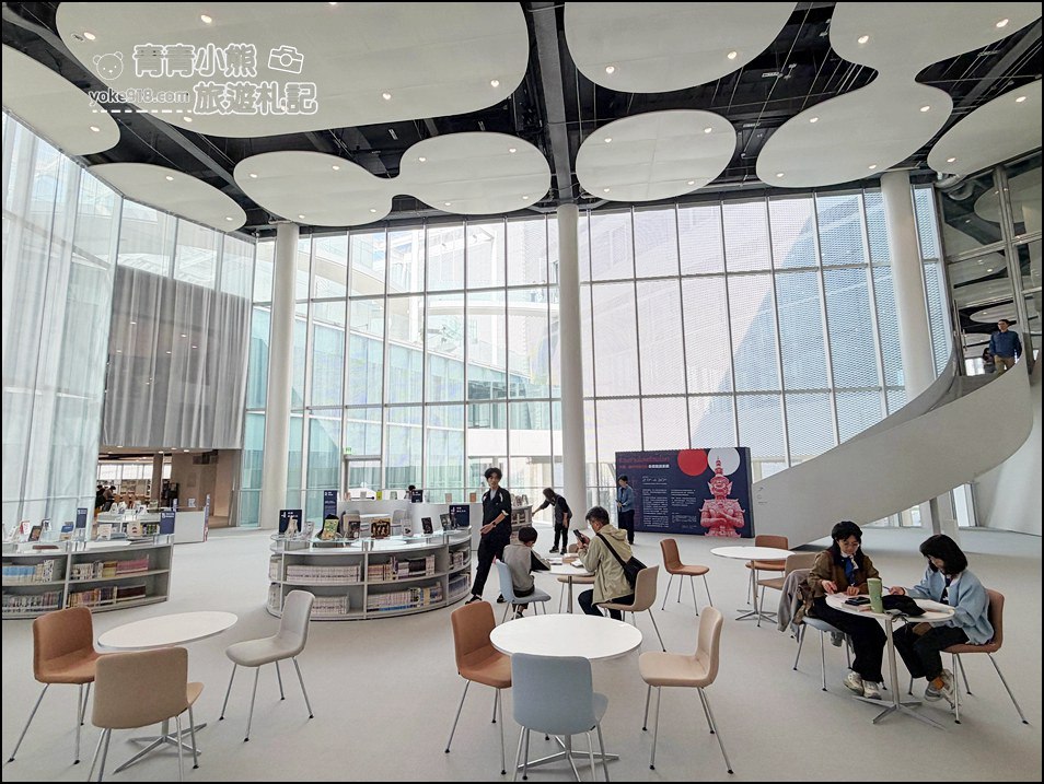 台中新景點》臺中綠美圖,結合圖書館與美術館的台中絕美新地標 @青青小熊*旅遊札記 台中新景點》臺中綠美圖,結合圖書館與美術館的台中絕美新地標 @青青小熊*旅遊札記