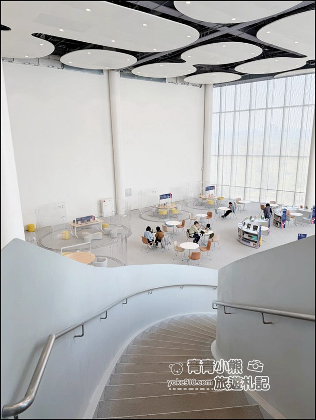 台中新景點》臺中綠美圖，結合圖書館與美術館的台中絕美新地標 @青青小熊＊旅遊札記